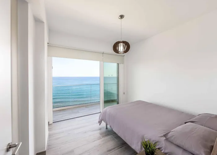 Seashore * Πωμός